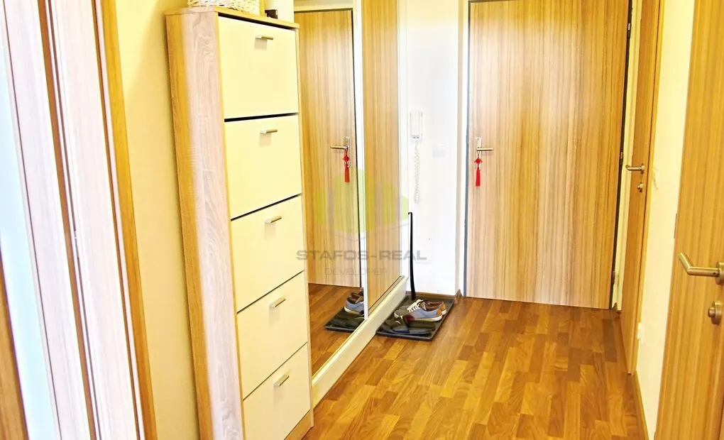 Pronájem vybaveného bytu 2+kk v novostavbě, 58,08m2 + 11,30m2 lodžie, Jeremiášova, Olomouc - Povel