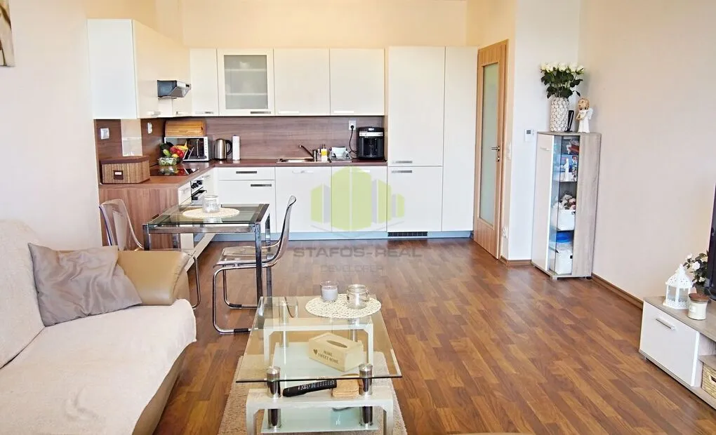 Pronájem vybaveného bytu 2+kk v novostavbě, 58,08m2 + 11,30m2 lodžie, Jeremiášova, Olomouc - Povel