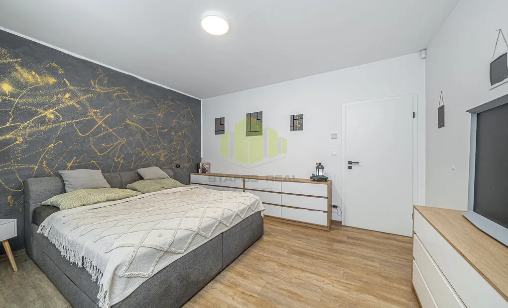 Prodej nízkoenergetického bungalovu 4+kk s garáží, pozemek 455m2, Ústín