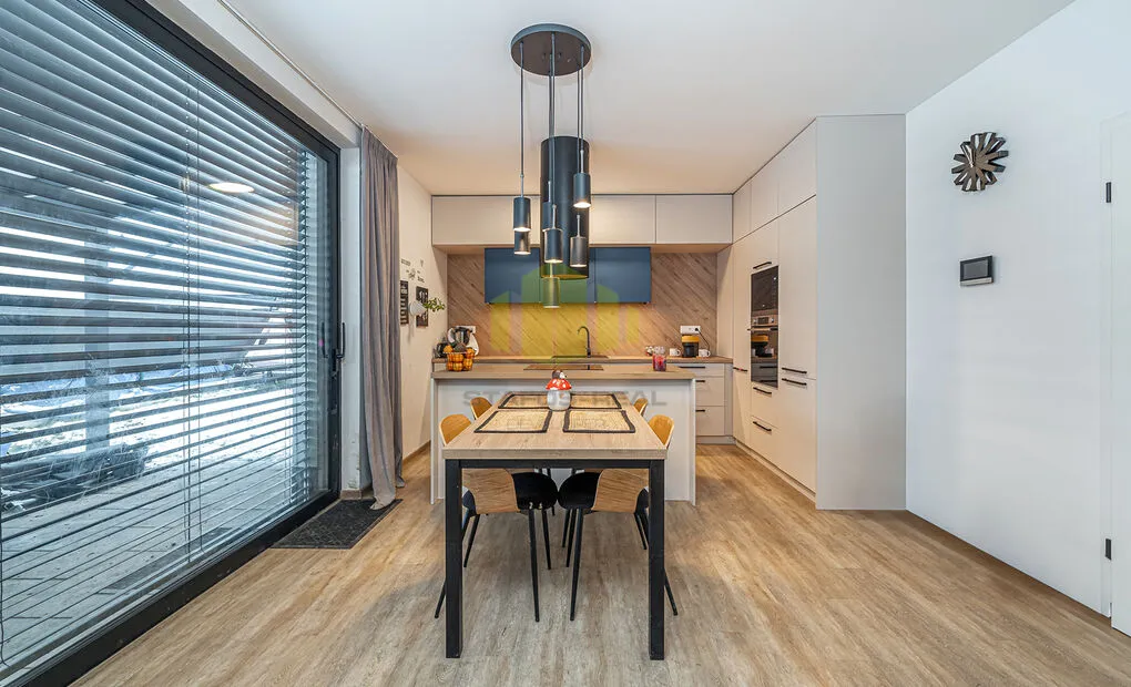 Prodej nízkoenergetického bungalovu 4+kk s garáží, pozemek 455m2, Ústín