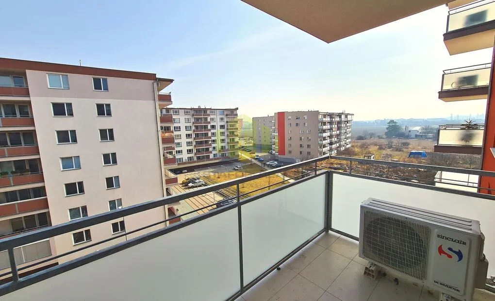 Pronájem moderního bytu 2+kk 55m2 + lodžie 9,47m2 v novostavbě, Janského, Olomouc - Povel