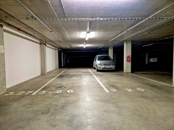 Fotografie nemovitosti - Pronájem garážového stání 12,5m2, Camilla Sitteho, Olomouc