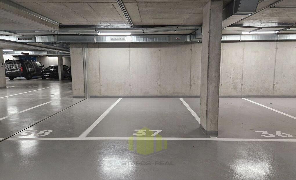 Pronájem vnitřního parkovacího stání, Hněvotínská, Olomouc