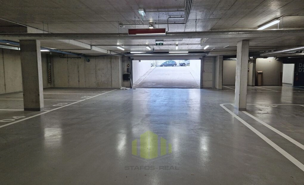 Pronájem vnitřního parkovacího stání, Hněvotínská, Olomouc