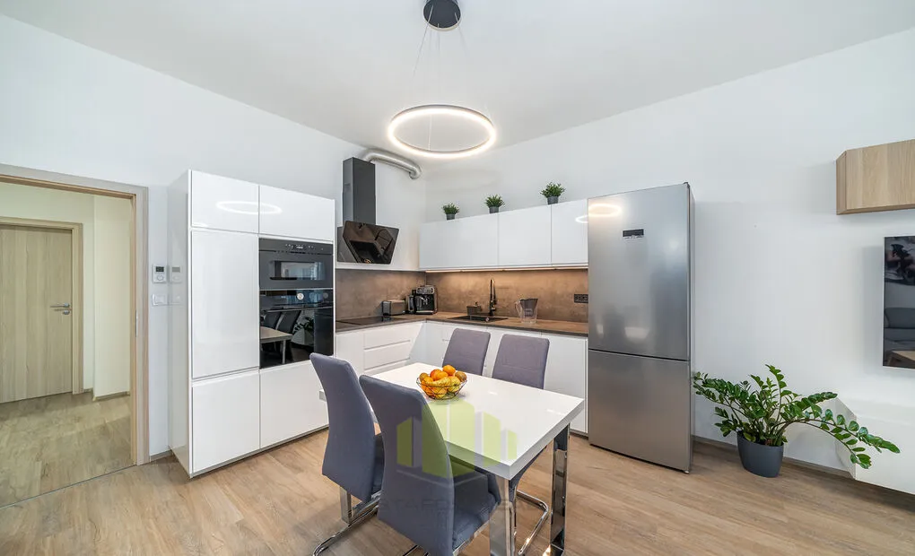 Prodej moderní novostavby bytu 3+kk 89,1m2 s lodžiemi 8,2 + 10,3m2, Eduarda Hamburgera, Olomouc