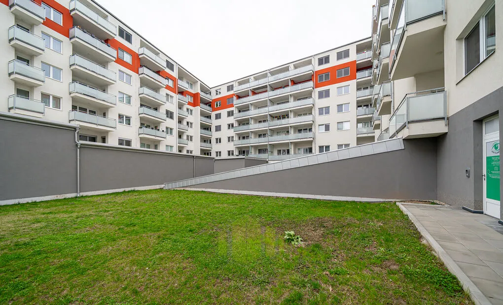 Prodej moderní novostavby bytu 3+kk 89,1m2 s lodžiemi 8,2 + 10,3m2, Eduarda Hamburgera, Olomouc