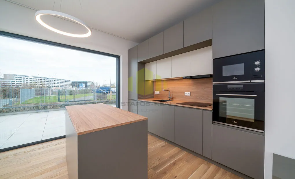 Pronájem luxusní novostavby bytu 3+kk 94,6m2 + terasa 15,8m2, zahrádky 61,4m2, Ostrovní, Olomouc