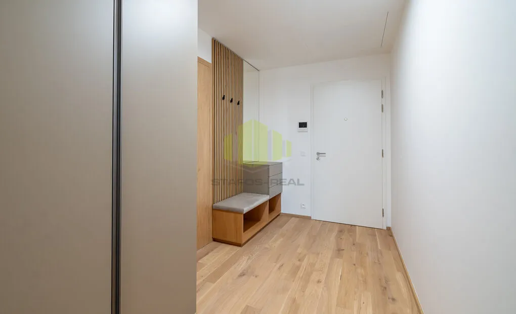 Pronájem luxusní novostavby bytu 3+kk 94,6m2 + terasa 15,8m2, zahrádky 61,4m2, Ostrovní, Olomouc