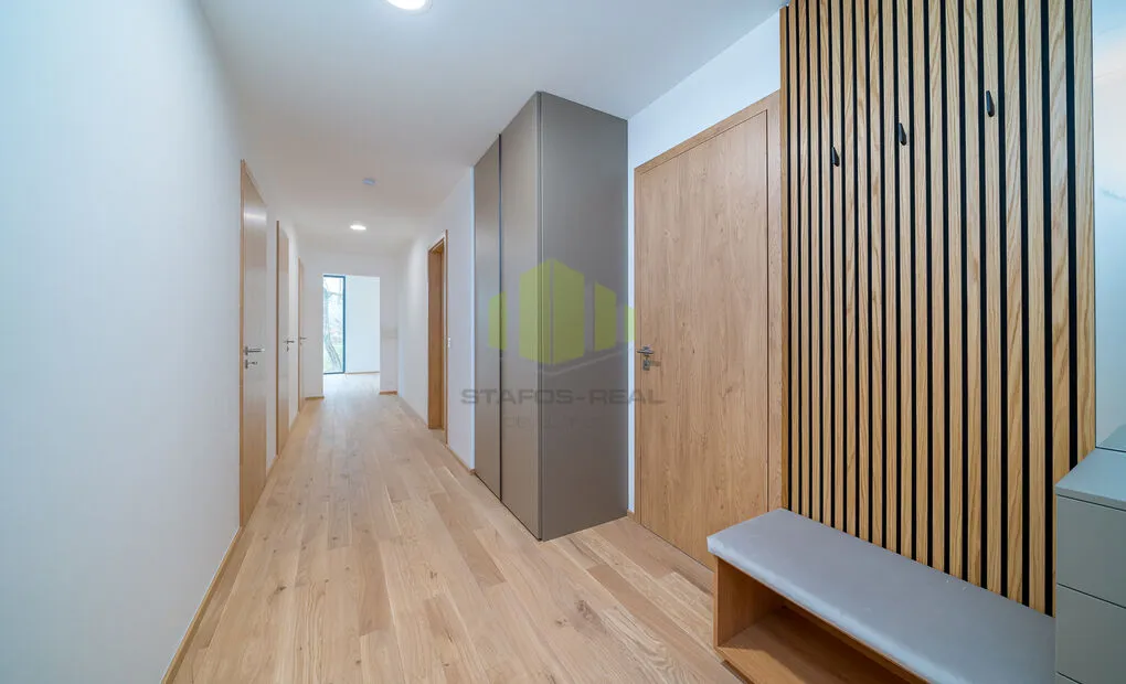 Pronájem luxusní novostavby bytu 3+kk 94,6m2 + terasa 15,8m2, zahrádky 61,4m2, Ostrovní, Olomouc