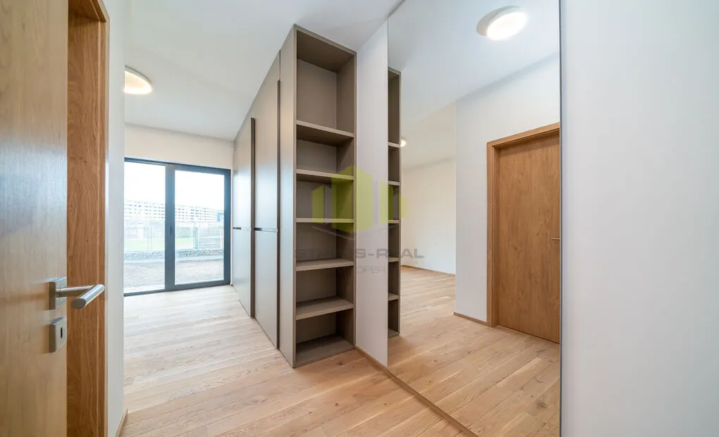 Pronájem luxusní novostavby bytu 3+kk 94,6m2 + terasa 15,8m2, zahrádky 61,4m2, Ostrovní, Olomouc