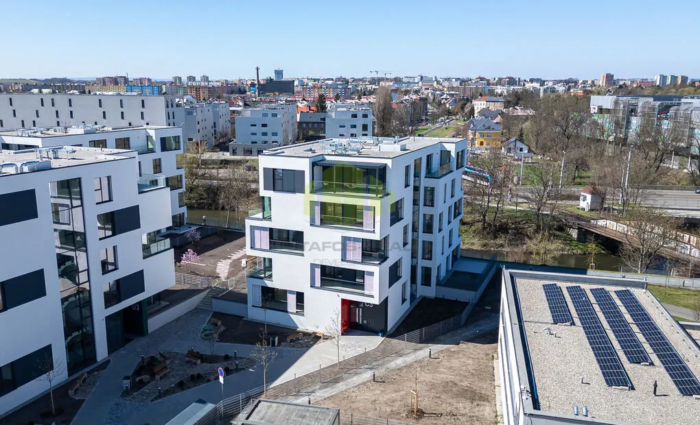 Pronájem luxusní novostavby bytu 3+kk 94,6m2 + terasa 15,8m2, zahrádky 61,4m2, Ostrovní, Olomouc