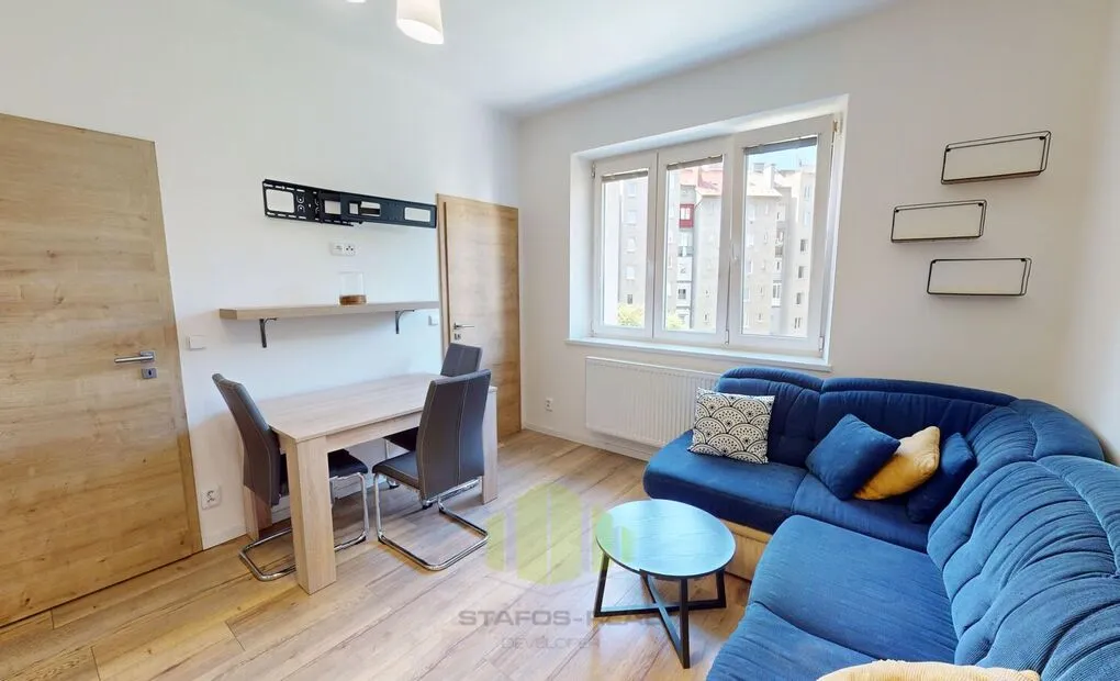 Pronájem cihlového zrekonstruovaného bytu 2+kk 48m2, Charkovská, Olomouc