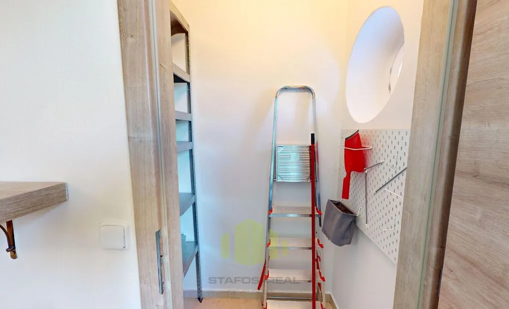 Pronájem cihlového zrekonstruovaného bytu 2+kk 48m2, Charkovská, Olomouc