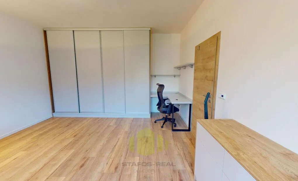 Pronájem cihlového zrekonstruovaného bytu 2+kk 48m2, Charkovská, Olomouc