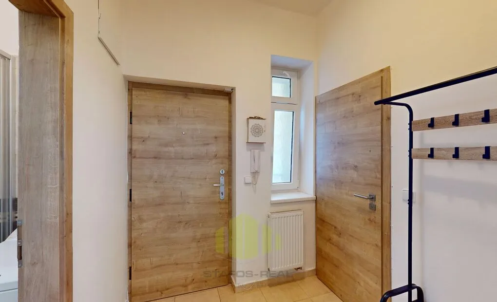 Pronájem cihlového zrekonstruovaného bytu 2+kk 48m2, Charkovská, Olomouc