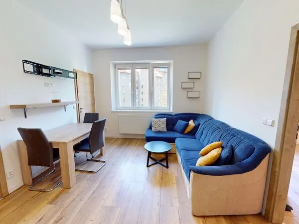 Fotografie nemovitosti - Pronájem cihlového zrekonstruovaného bytu 2+kk 48m2, Charkovská, Olomouc