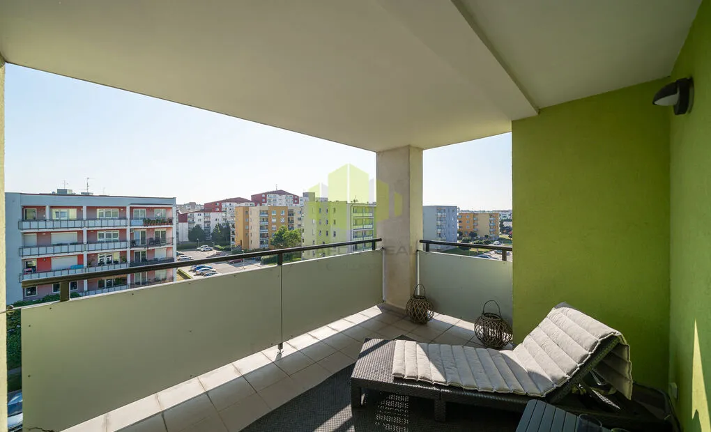 Pronájem moderního bytu 3+kk, 88m2 + 11,27m2 lodžie, Peškova, Olomouc - Povel