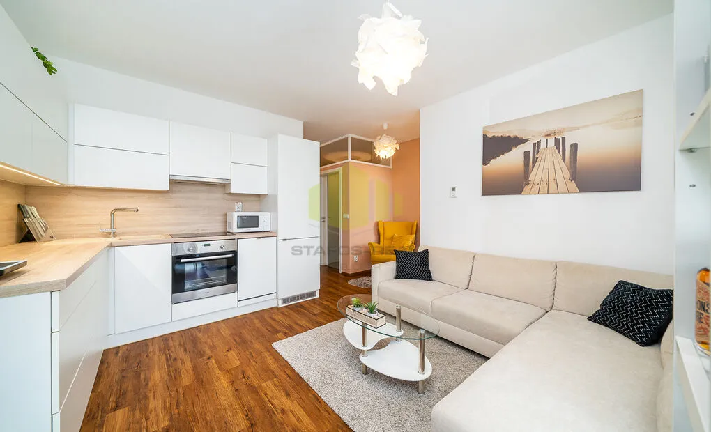 Prodej moderního bytu 2+kk (3+kk), 58 m2 + 10 m2 lodžie, Topolová, Olomouc - Slavonín