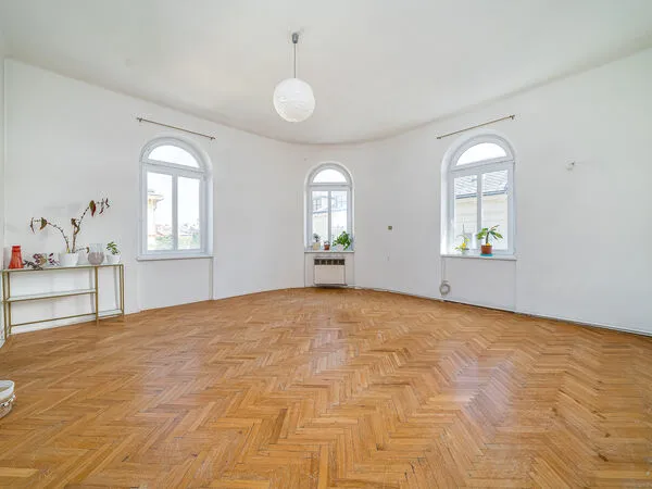 Fotografie nemovitosti - Pronájem cihlového bytu 2+1 80m2, Kollárovo nám., Olomouc
