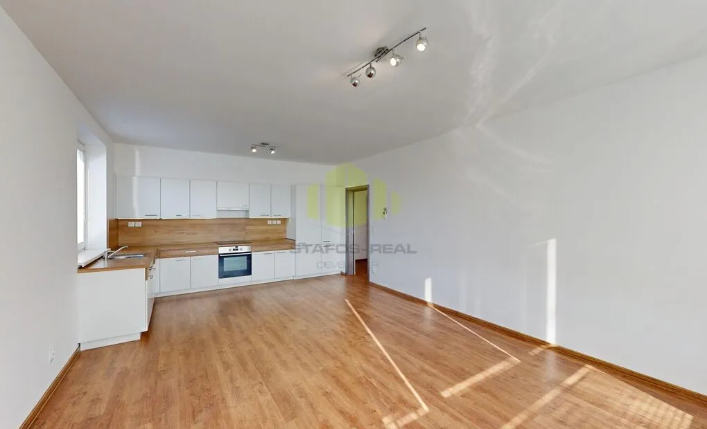 Pronájem slunného bytu 4+kk 112m2 + 20m2 lodžie, Janského, Olomouc