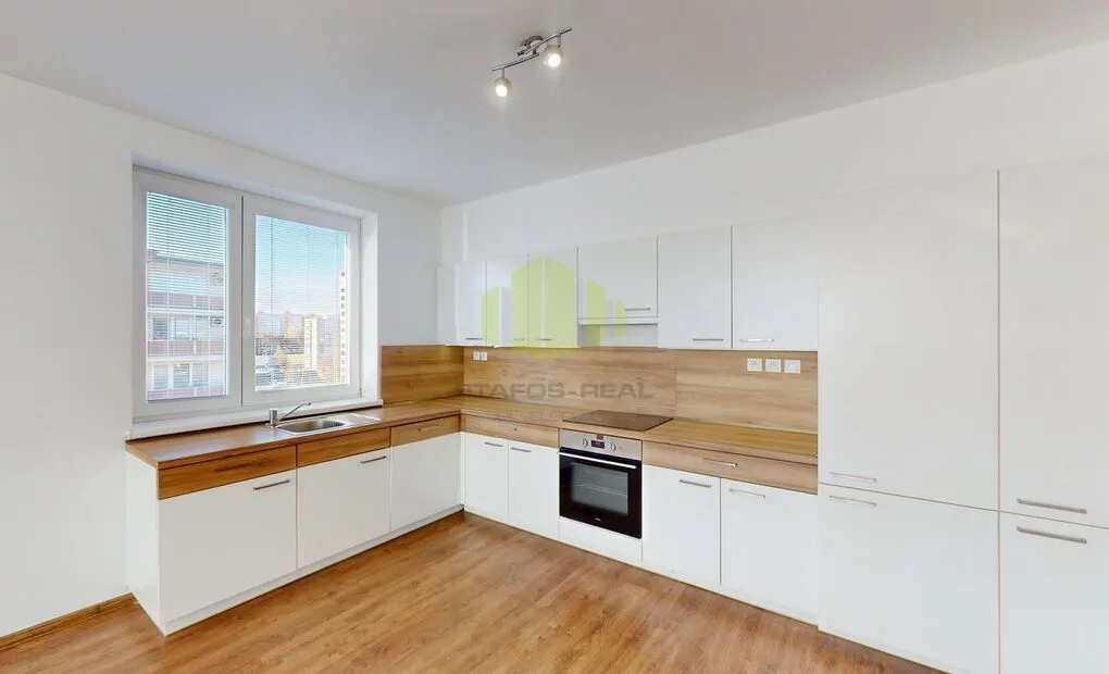 Pronájem slunného bytu 4+kk 112m2 + 20m2 lodžie, Janského, Olomouc