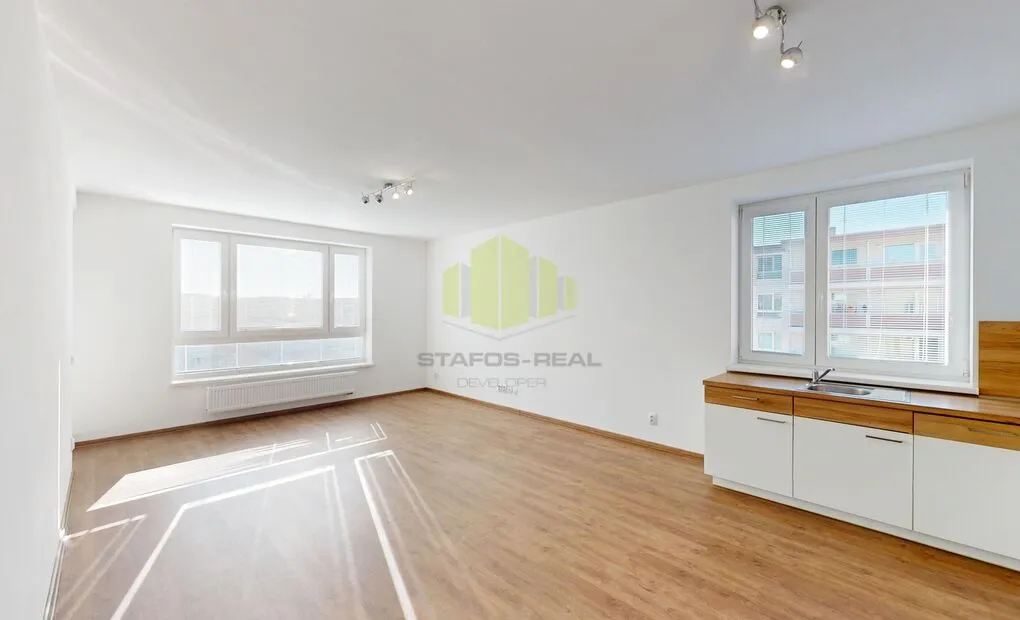 Pronájem slunného bytu 4+kk 112m2 + 20m2 lodžie, Janského, Olomouc