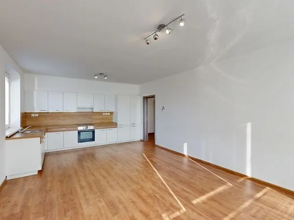 Fotografie nemovitosti - Pronájem slunného bytu 4+kk 112m2 + 20m2 lodžie, Janského, Olomouc