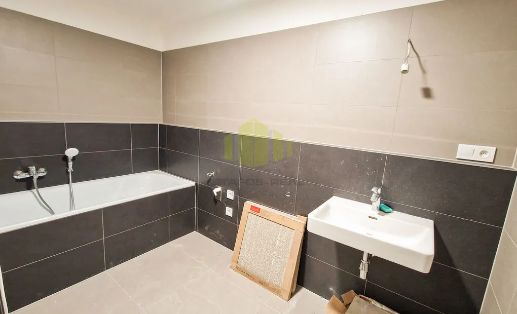 Pronájem novostavby ubytovací jednotky 2+kk 68,30m2 + lodžie 9,47m2 v novostavbě, Šantova, Olomouc