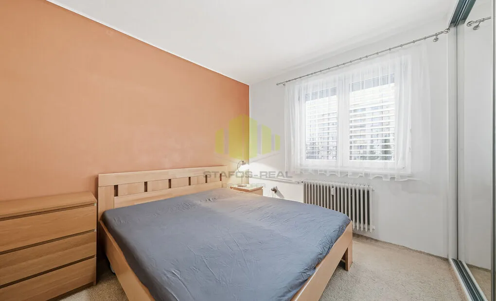 Prodej zrekonstruovaného panelového bytu 3+1, Kmochova, Olomouc