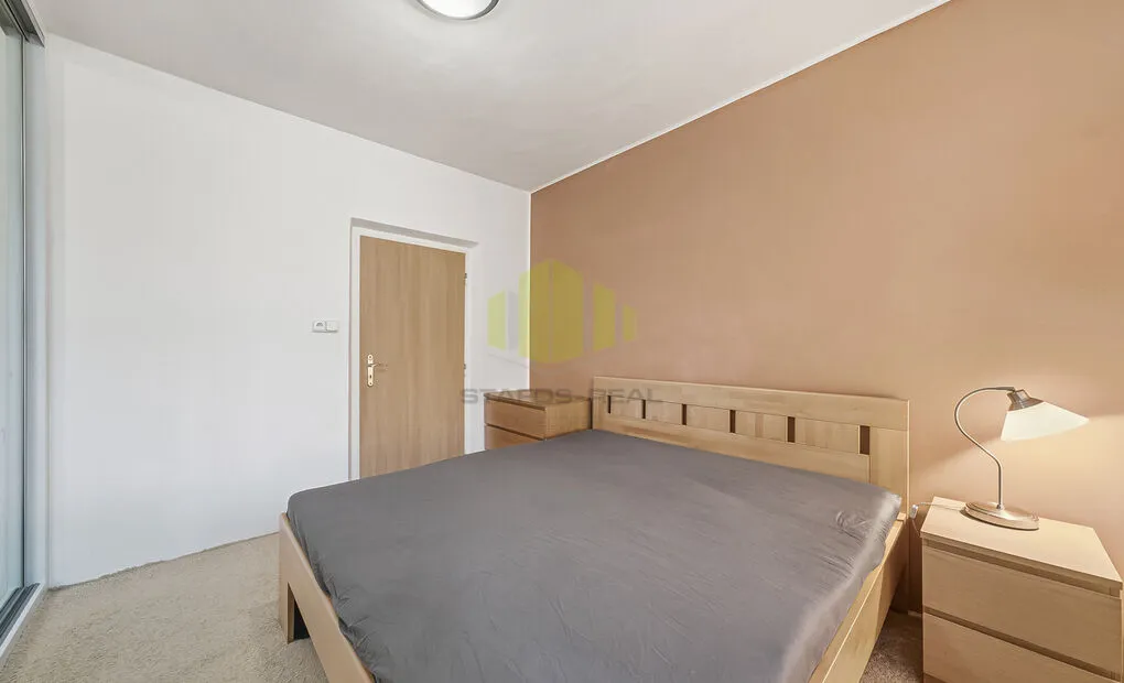 Prodej zrekonstruovaného panelového bytu 3+1, Kmochova, Olomouc