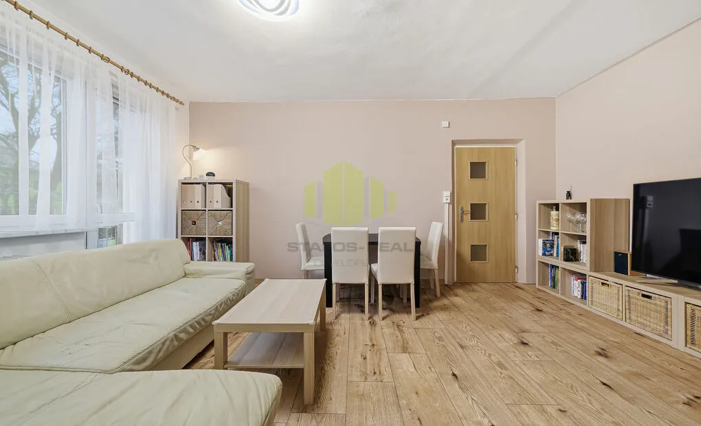 Prodej zrekonstruovaného panelového bytu 3+1, Kmochova, Olomouc