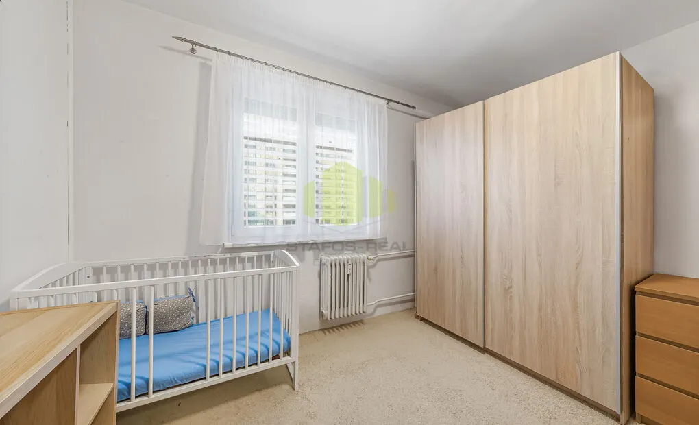 Prodej zrekonstruovaného panelového bytu 3+1, Kmochova, Olomouc