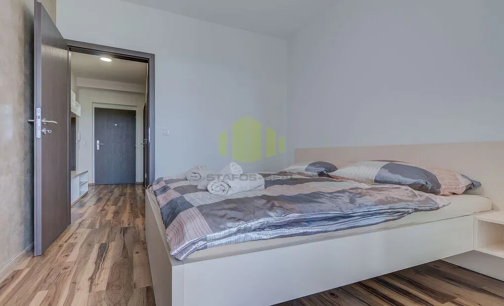 Prodej plně vybaveného apartmánu 2+kk, 55m2 + 17m2 lodžie, Topolová, Olomouc - Slavonín