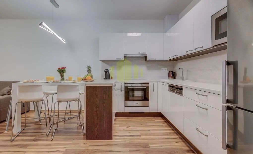 Prodej plně vybaveného apartmánu 2+kk, 55m2 + 17m2 lodžie, Topolová, Olomouc - Slavonín