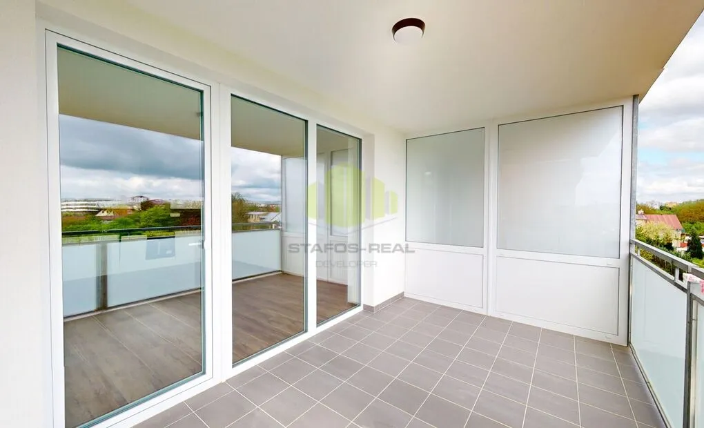 Pronájem moderního bytu 2+kk s lodžií, novostavba, Olomouc &ndash; Topolová (Slavonín)