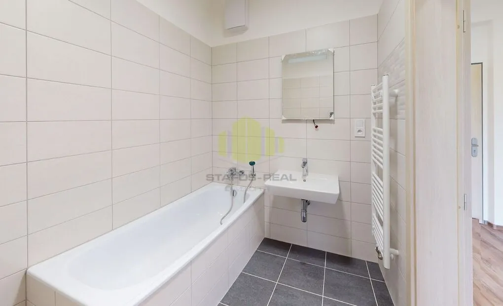 Pronájem moderního bytu 2+kk s lodžií, novostavba, Olomouc &ndash; Topolová (Slavonín)