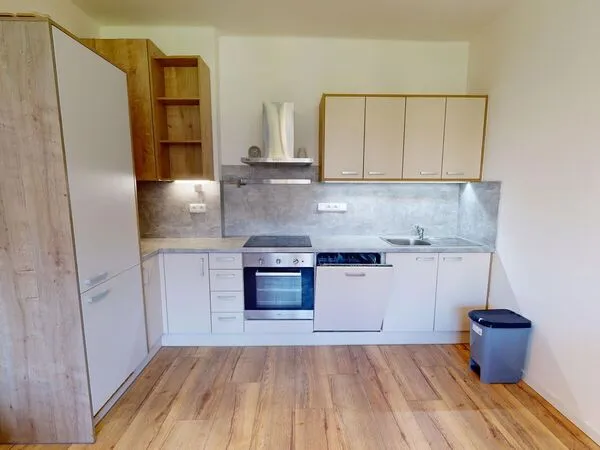 Fotografie nemovitosti - Pronájem cihlového zrekonstruovaného bytu 2+kk 48m2, Charkovská, Olomouc