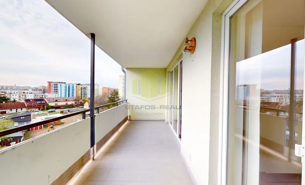 Prodej prostorného bytu 2+kk 65,71m2 + 14,21m2 lodžie, Peškova, Olomouc