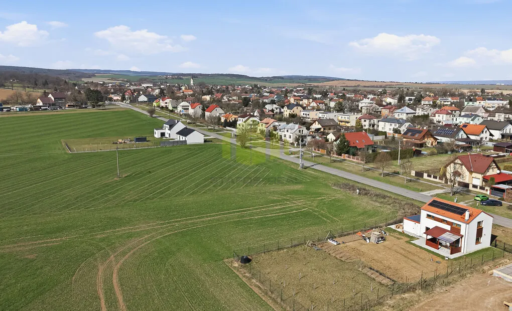 Prodej pozemku pro bydlení 989m2, Prostějovská - Náměšť na Hané