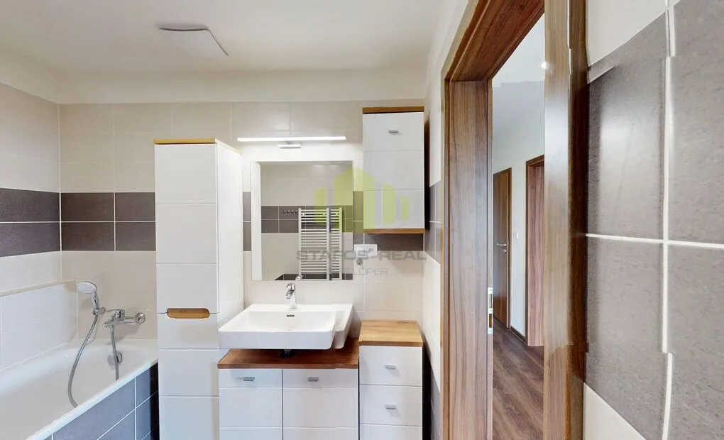 Pronájem luxusní novostavby bytu 3+kk 86m2 + balkon 9m2 v novostavbě, Šantova, Olomouc