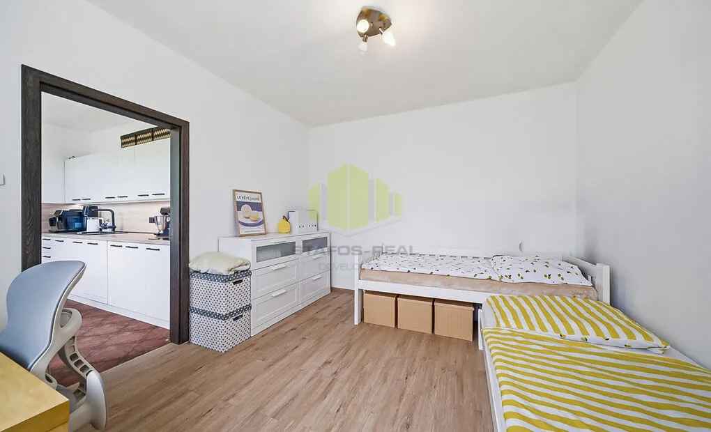 Moderní byt 3+1 po zdařilé rekonstrukci | 77 m&sup2; | zasklená lodžie | nízké náklady | Povel