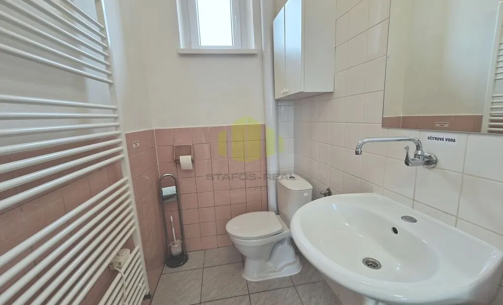 Pronájem kanceláře, 75m2 + 45,75m2 sklad, U Solných mlýnů - Olomouc
