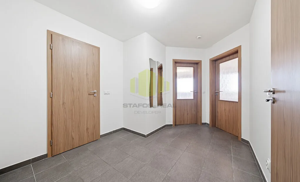 Prodej moderního bytu 2+kk 63,3 m2 + lodžie 16,39 m2 v novostavbě, Jeremiášova, Olomouc - Povel