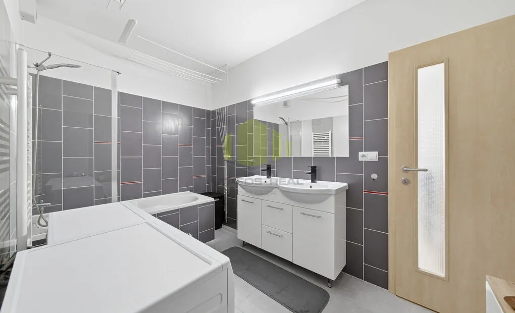 Prodej luxusního bytu 4+kk 102,66 m2 + terasa a lodžie 30,25 m2, Jeremiášova, Olomouc - Povel