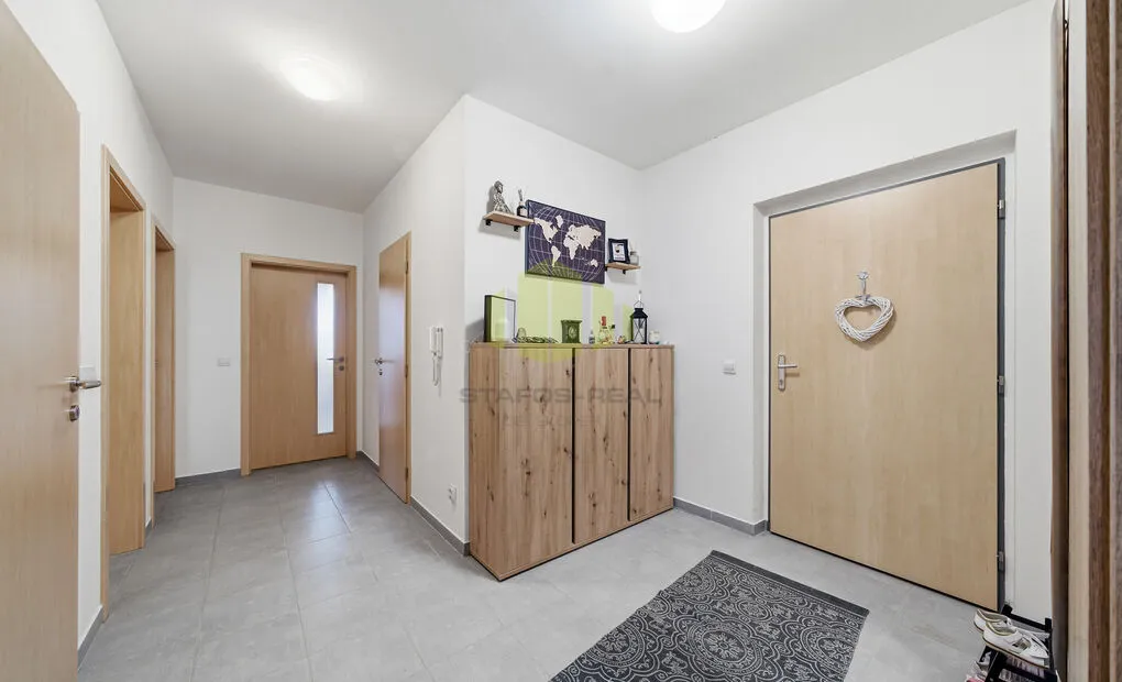 Prodej luxusního bytu 4+kk 102,66 m2 + terasa a lodžie 30,25 m2, Jeremiášova, Olomouc - Povel