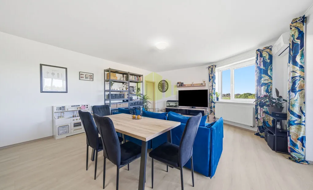 Prodej luxusního bytu 4+kk 102,66 m2 + terasa a lodžie 30,25 m2, Jeremiášova, Olomouc - Povel