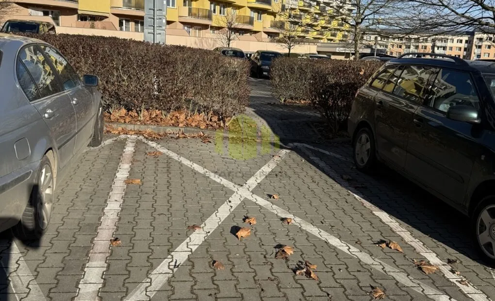 Pronájem venkovního nezastřešeného parkovacího stání, Okružní, Olomouc