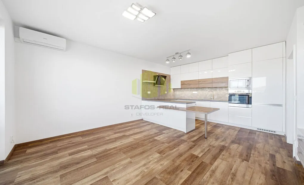 Prodej částečně zařízené novostavby 2+kk Z 55,5m2 + lodžie 11,4m2 &ndash; Topolová, Olomouc - Slavonín