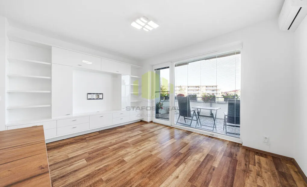 Prodej částečně zařízené novostavby 2+kk Z 55,5m2 + lodžie 11,4m2 &ndash; Topolová, Olomouc - Slavonín