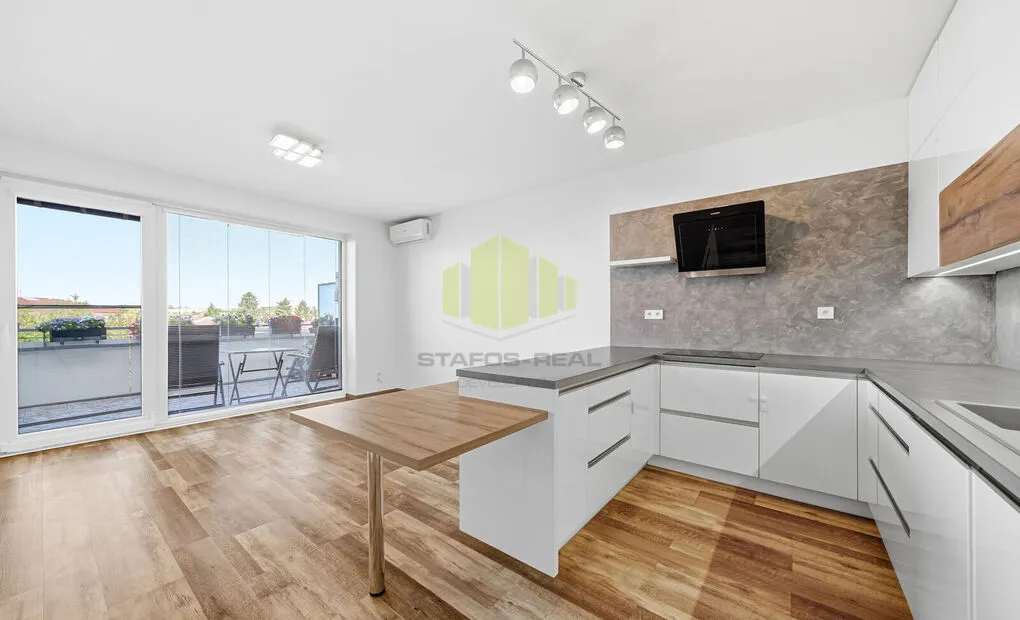 Prodej částečně zařízené novostavby 2+kk Z 55,5m2 + lodžie 11,4m2 &ndash; Topolová, Olomouc - Slavonín